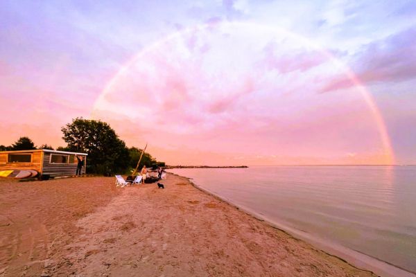 prangli surfibaar roosa vikerkaar 600x400px