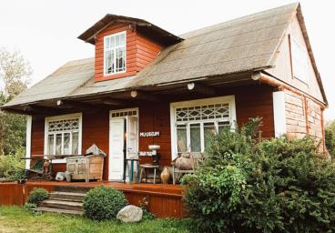 prangli saarte muuseum suvel roheline loodus