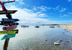 Prangliresto Rannabaar viidad ja paadid meres